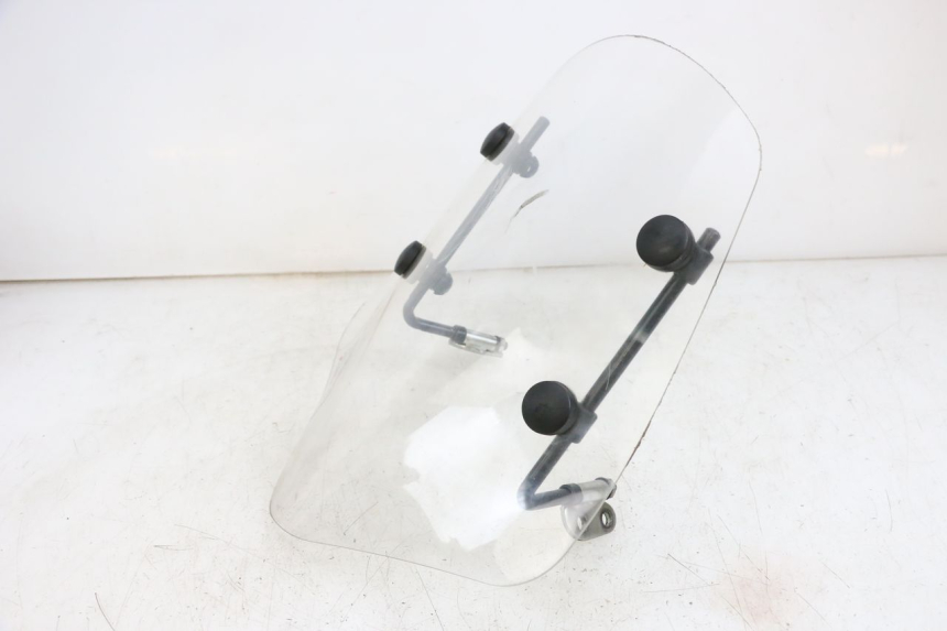 photo de SZYBA PRZEDNIA BEELINE VELOCE 4T 50 (2011 - 2020) - Szczegóły charakterystyczne