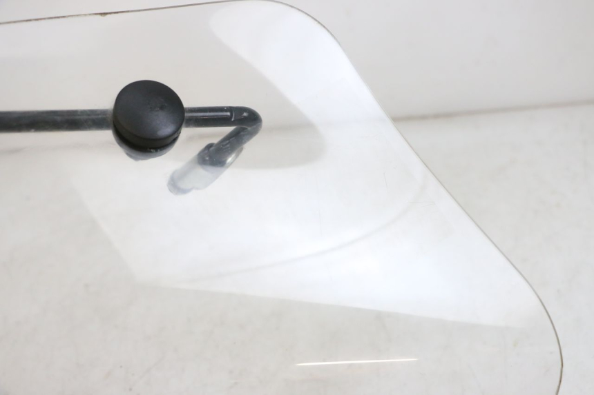 photo de SZYBA PRZEDNIA BEELINE VELOCE 4T 50 (2011 - 2020) - Inny kąt widzenia