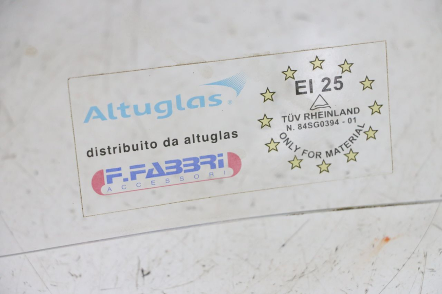 photo de SZYBA PRZEDNIA BEELINE VELOCE 4T 50 (2011 - 2020) - Punkty mocowania