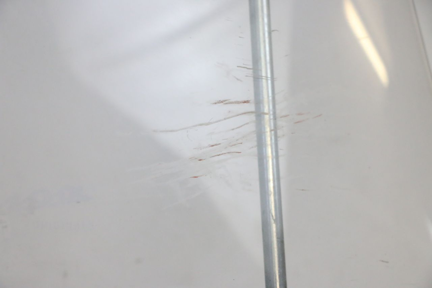 photo de SZYBA PRZEDNIA PIAGGIO VESPA GTS SUPER IE 125 (2009 - 2016) - Kontrola wizualna