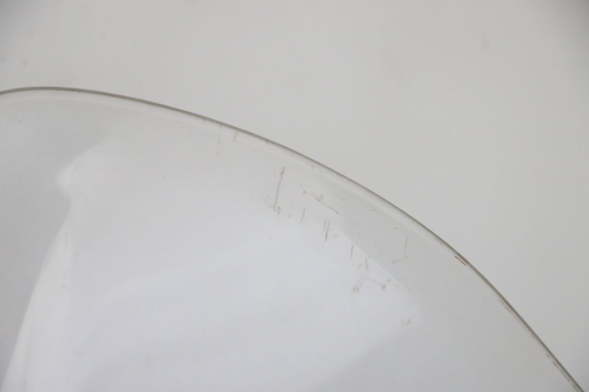 photo de SZYBA PRZEDNIA PIAGGIO VESPA GTS SUPER IE 125 (2009 - 2016) - Struktura - zbliżenie