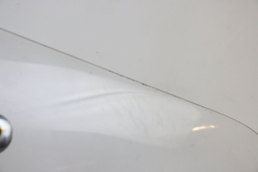 photo de SZYBA PRZEDNIA PIAGGIO VESPA GTS SUPER IE 125 (2009 - 2016) - Widok główny