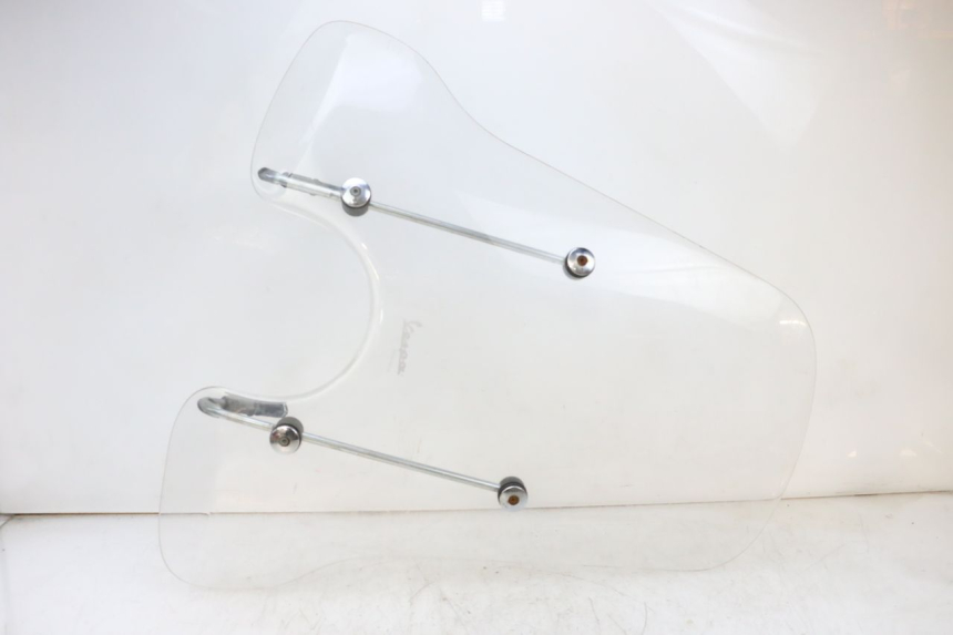 photo de SZYBA PRZEDNIA PIAGGIO VESPA GTS SUPER IE 125 (2009 - 2016) - Szczegół części