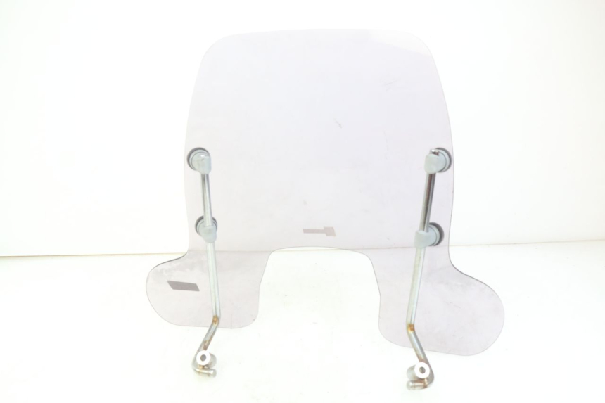 photo de SZYBA PRZEDNIA PIAGGIO VESPA SPRINT 2T 50 (2014 - 2018) - Szczegół części