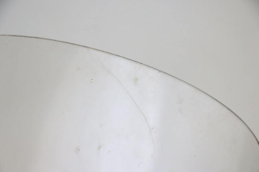 photo de SZYBA PRZEDNIA YAMAHA X-MAX XMAX 125 (2010 - 2013) - Stan powierzchni