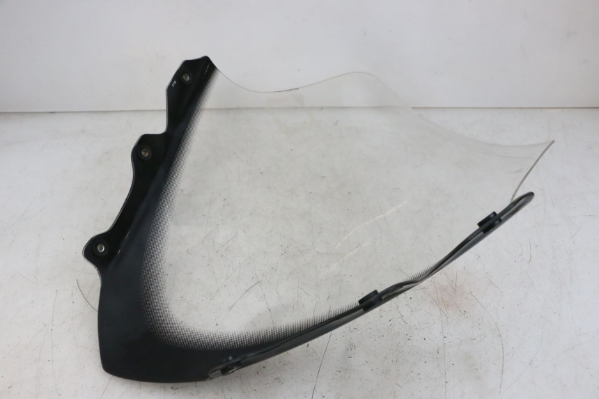 photo de SZYBA PRZEDNIA PIAGGIO X10 125 (2012 - 2017) - Zoom stanu zużycia