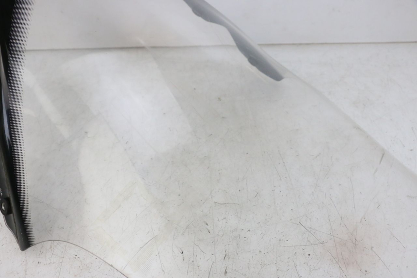 photo de SZYBA PRZEDNIA PIAGGIO X10 125 (2012 - 2017) - Inny kąt widzenia