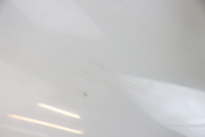 photo de SZYBA PRZEDNIA PIAGGIO X10 125 (2012 - 2017) - Stan powierzchni