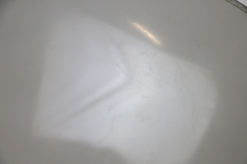 photo de SZYBA PRZEDNIA PIAGGIO X8 125 (2004 - 2007) - Szczegóły charakterystyczne