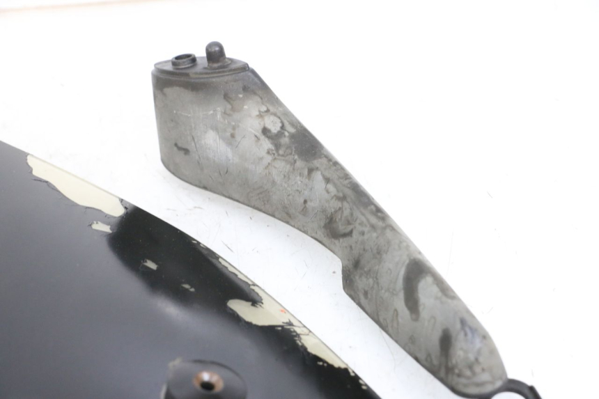 photo de SZYBA PRZEDNIA PIAGGIO X9 125 (2000 - 2003) - Stan powierzchni