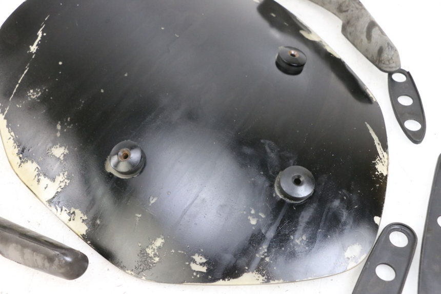 photo de SZYBA PRZEDNIA PIAGGIO X9 125 (2000 - 2003) - Oznaczenia i referencje