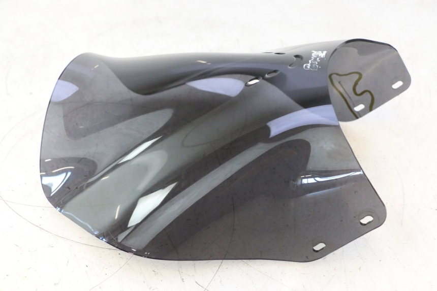 photo de SZYBA PRZEDNIA YAMAHA XJR 1300 (1998 - 2002) - Zbliżenie techniczne