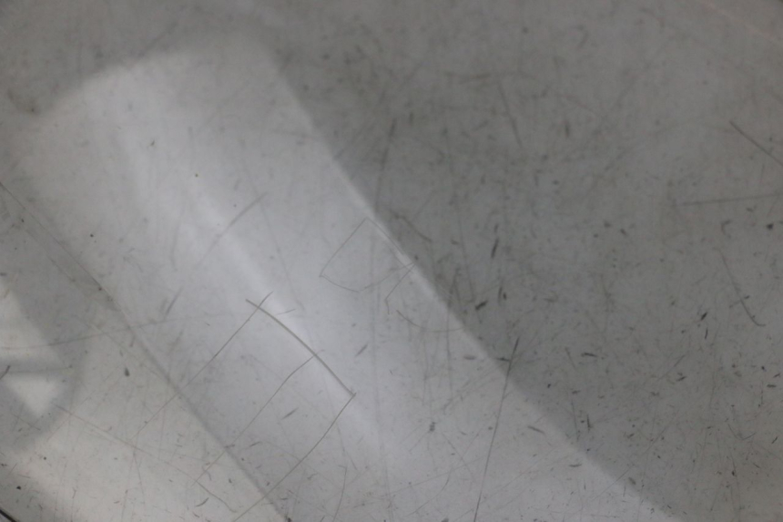 photo de SZYBA PRZEDNIA YAMAHA X-MAX XMAX ABS 250 (2010 - 2014) - Punkty mocowania