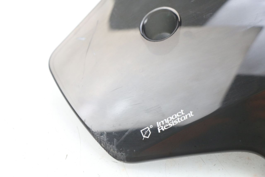 photo de SZYBA PRZEDNIA YAMAHA YP T-MAX TMAX 530 (2017 - 2020) - Stan powierzchni