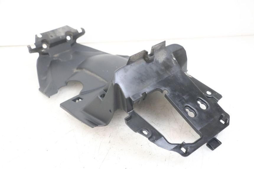 photo de PRZEJŚCIE TYLNEGO KOŁA YAMAHA AEROX 2T 50 (2013 - 2017) - Zbliżenie techniczne