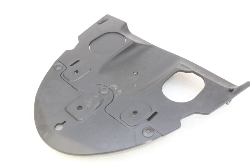 photo de PRZEJŚCIE TYLNEGO KOŁA KYMCO AGILITY 16+ 4T 50 (2018 - 2023) - Widok główny