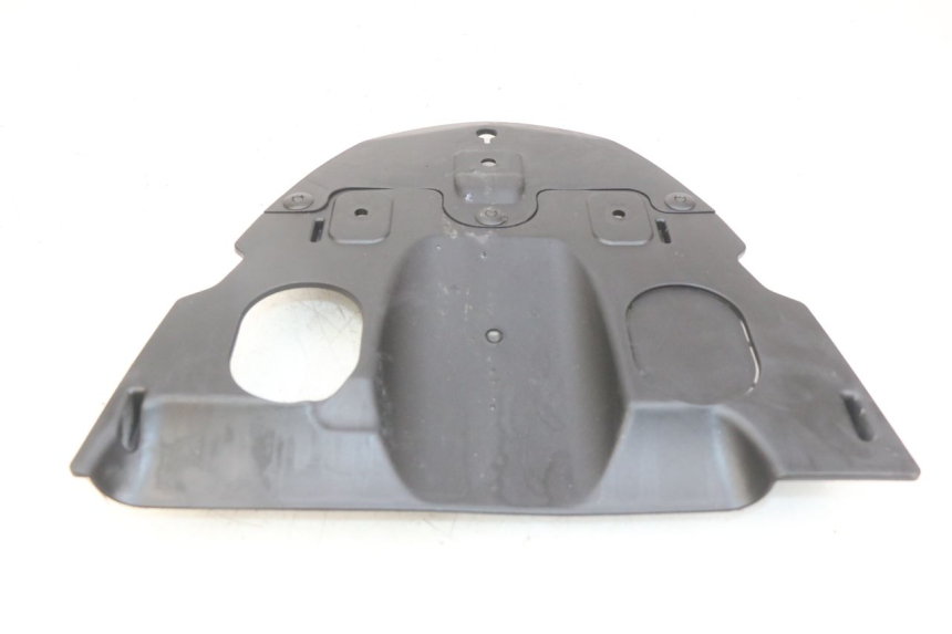 photo de PRZEJŚCIE TYLNEGO KOŁA KYMCO AGILITY 16+ 4T 50 (2018 - 2023) - Inny kąt widzenia