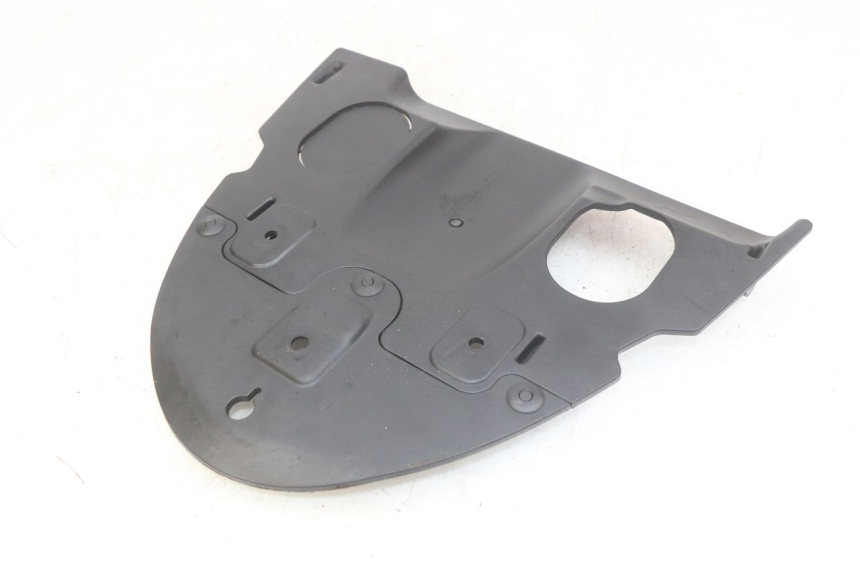 photo de PRZEJŚCIE TYLNEGO KOŁA KYMCO AGILITY 16+ 4T 50 (2018 - 2023) - Szczegół części