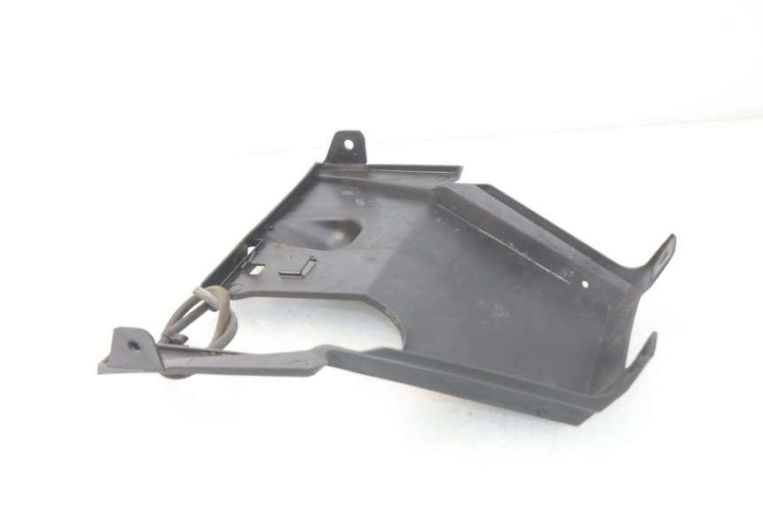 photo de PRZEJŚCIE TYLNEGO KOŁA KYMCO AGILITY 4T 50 (2018 - 2022) - Zbliżenie techniczne