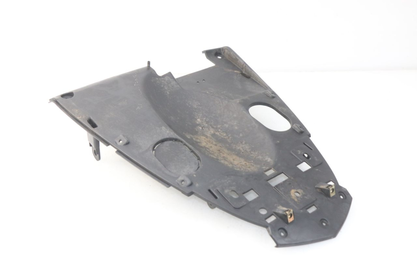 photo de PRZELOT TYLNEGO KOŁA KYMCO AGILITY CITY 4T 50 (2008 - 2016) - Zbliżenie techniczne