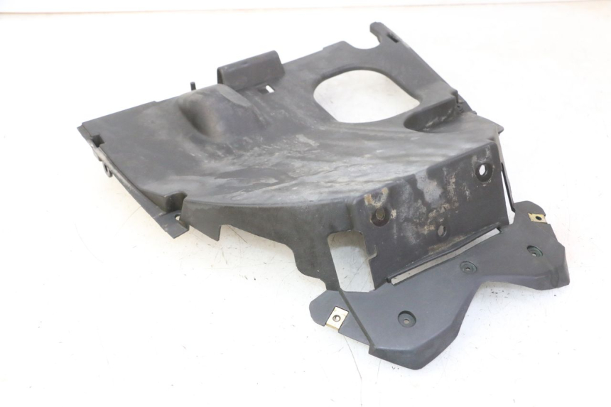 photo de PRZEJŚCIE TYLNEGO KOŁA KYMCO AGILITY NAKED RENOUVO 2T 50 (2011 - 2018) - Widok główny