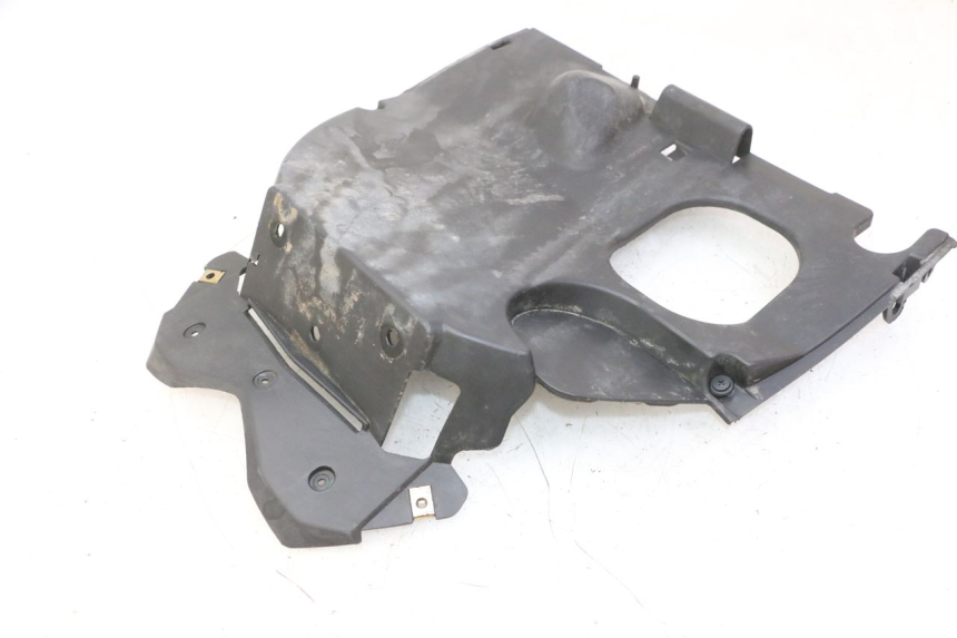 photo de PRZEJŚCIE TYLNEGO KOŁA KYMCO AGILITY NAKED RENOUVO 2T 50 (2011 - 2018) - Punkty mocowania