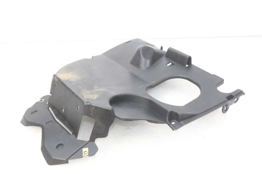 photo de PRZEJŚCIE TYLNEGO KOŁA KYMCO AGILITY RS 2T 50 (2009 - 2013) - Zbliżenie techniczne