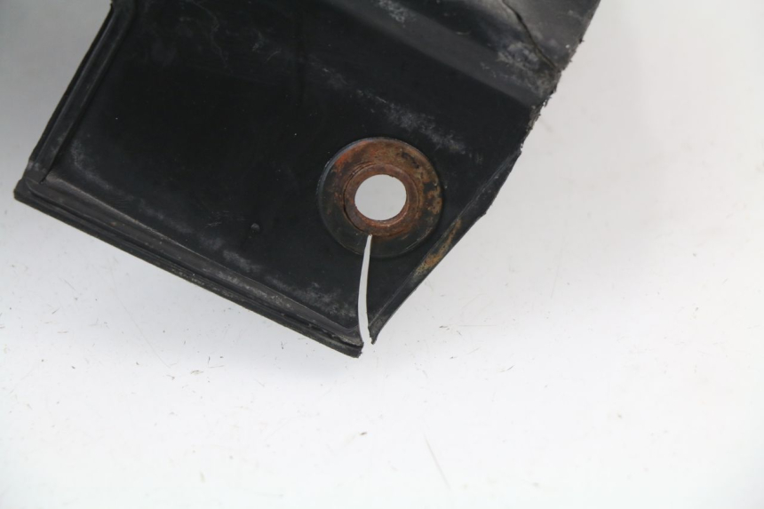 photo de PRZEJŚCIE TYLNEGO KOŁA HONDA CG 125 (1996 - 1998) - Zoom stanu zużycia