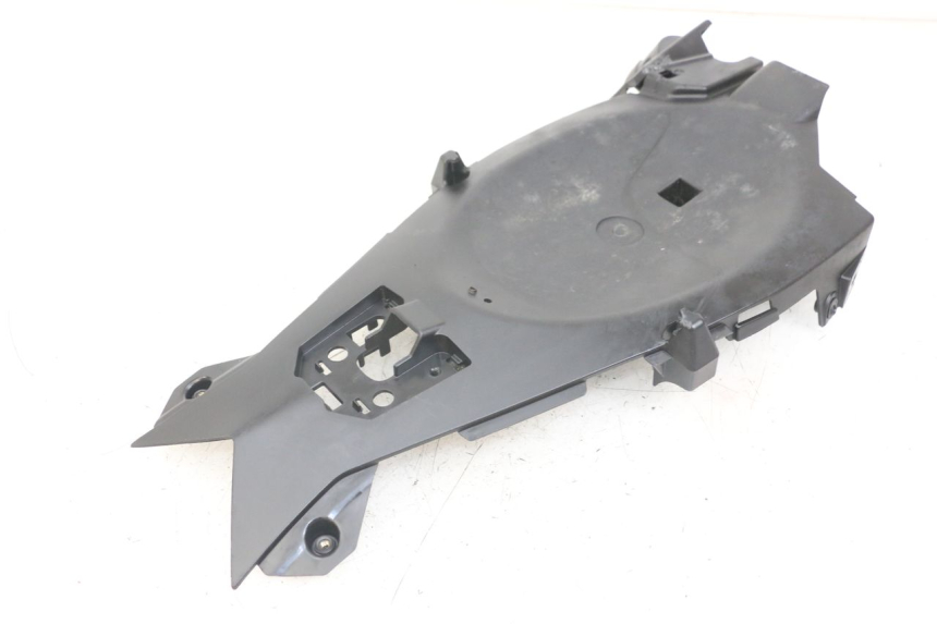 photo de PRZEJŚCIE TYLNEGO KOŁA KAWASAKI ER-6 ER6 N 650 (2012 - 2016) - Zbliżenie techniczne