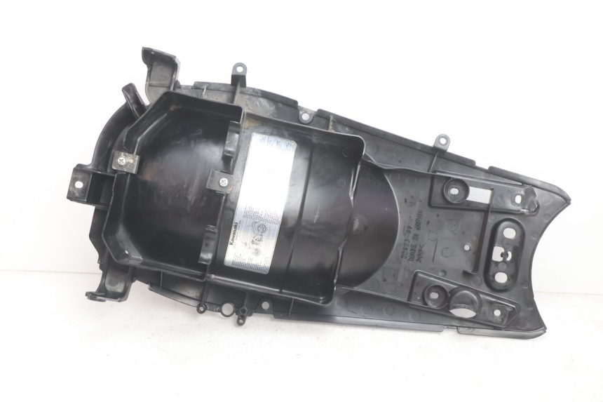 photo de PRZEJŚCIE KOŁA TYLNEGO KAWASAKI ER-6 ER6 N 650 (2005 - 2009) - Zbliżenie techniczne