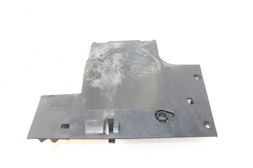 photo de PRZELOT TYLNEGO KOŁA JM MOTORS F45i 4T 50 (2020 - 2023) - Inny kąt widzenia