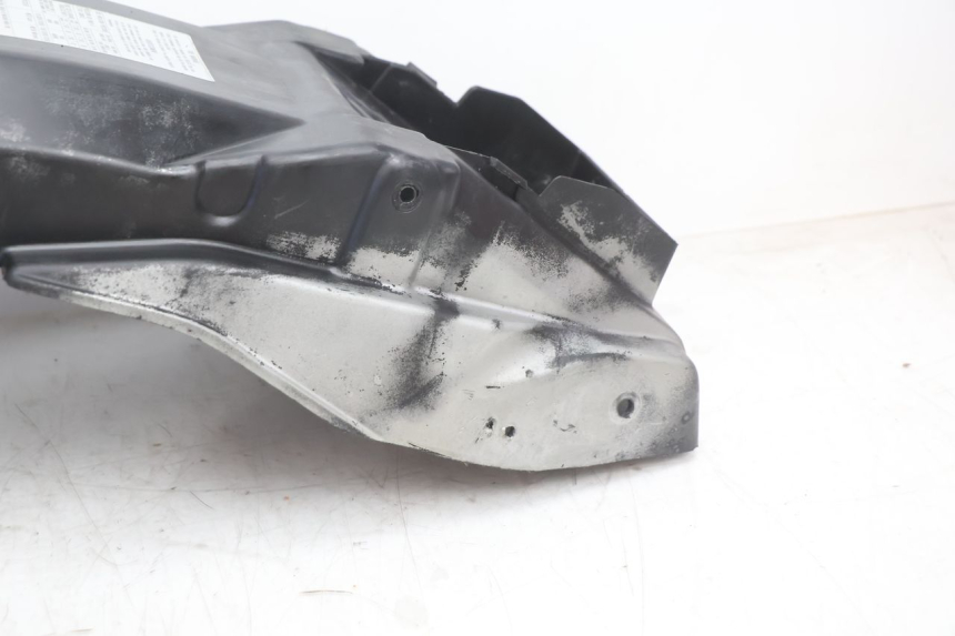 photo de PRZEJŚCIE TYLNEGO KOŁA SUZUKI GSX F GSXF 750 (1988 - 1998) - Zbliżenie techniczne