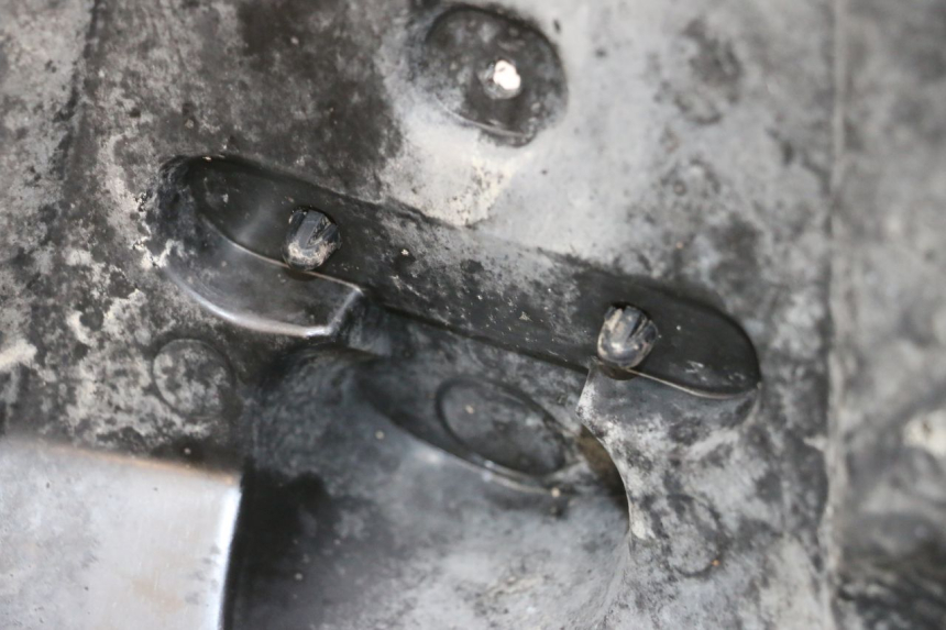 photo de PRZEJŚCIE KOŁA TYLNEGO PEUGEOT KISBEE 2T 50 (2010 - 2017) - Szczegół części