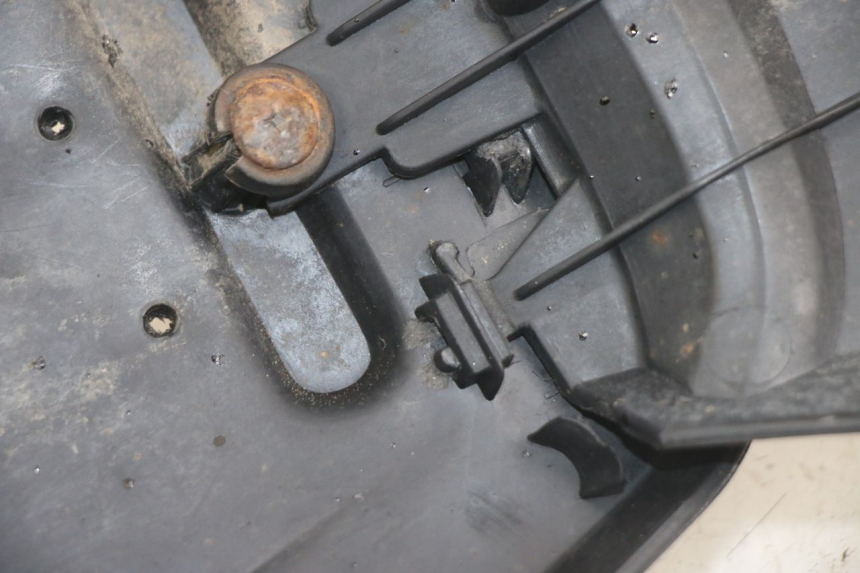 photo de PRZEJŚCIE TYLNEGO KOŁA PEUGEOT KISBEE 4T 50 (2010 - 2017) - Zoom stanu zużycia