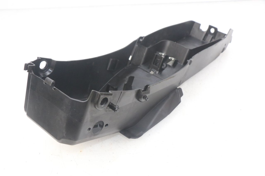 photo de PRZEJŚCIE TYLNEGO KOŁA YAMAHA MT-07 MT07 ABS 700 (2014 - 2017) - Zbliżenie techniczne