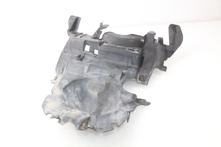 photo de PRZEJŚCIE TYLNEGO KOŁA MBK OVETTO 4T 50 (2008 - 2016) - Zbliżenie techniczne