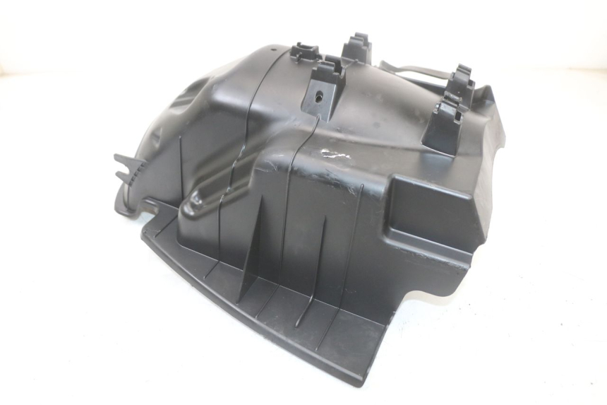 photo de PRZEJŚCIE KOŁA TYLNEGO PEUGEOT DJANGO 125 (2014 - 2017) - Zbliżenie techniczne