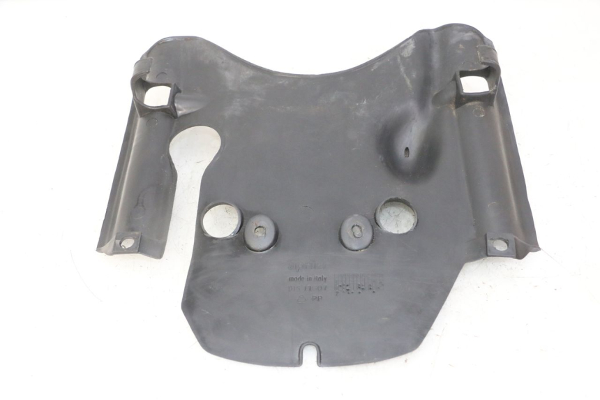 photo de PRZEJŚCIE TYLNEGO KOŁA APRILIA RALLY AC 50 (1995 - 2004) - Szczegół części