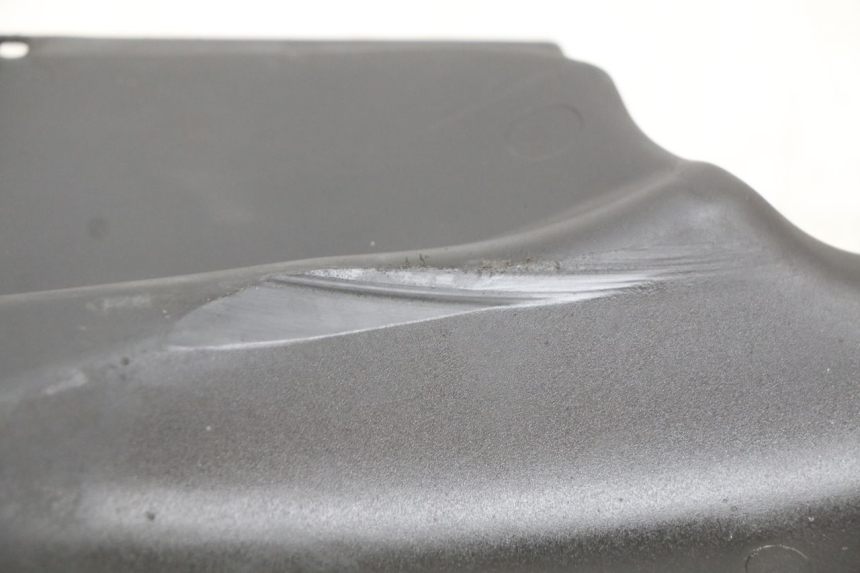 photo de PRZEJŚCIE TYLNEGO KOŁA APRILIA SCARABEO LIGHT 125 (2007 - 2011) - Szczegół części