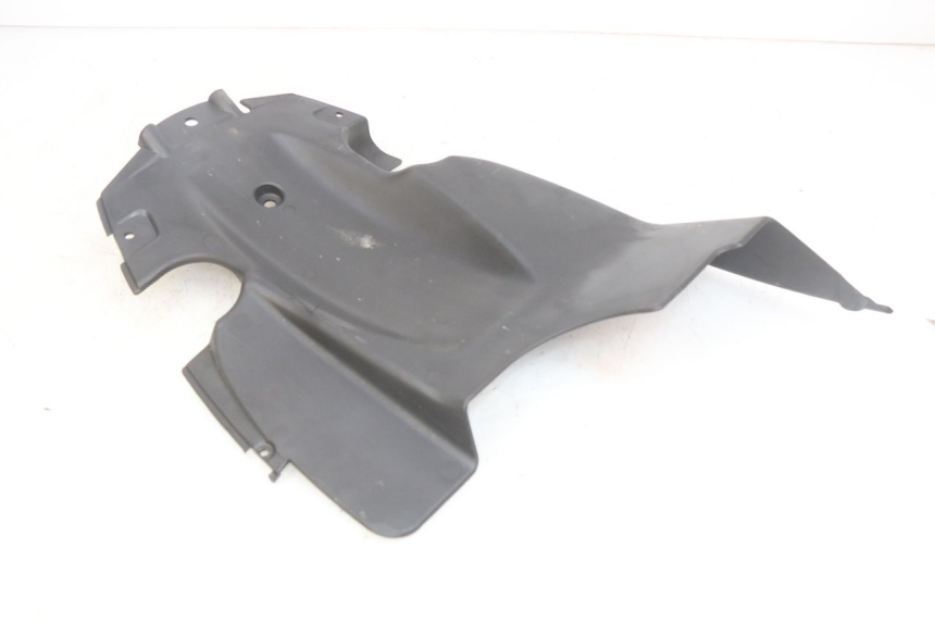 photo de PRZEJŚCIE TYLNEGO KOŁA APRILIA SCARABEO LIGHT 125 (2007 - 2011) - Zbliżenie techniczne