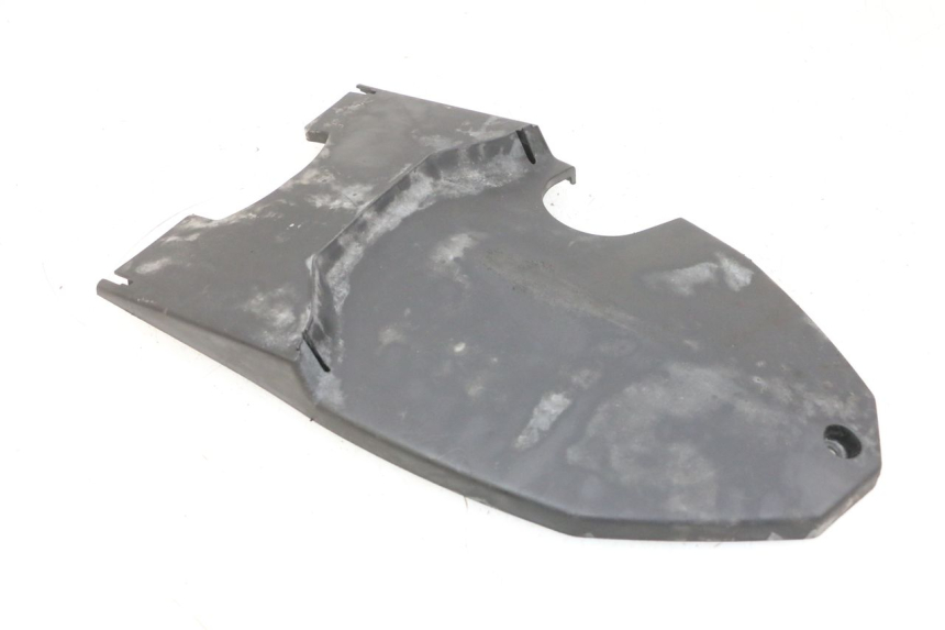 photo de PRZEJŚCIE TYLNEGO KOŁA PEUGEOT SPEEDFIGHT 4 4T EFI 50 (2021 - 2025) - Zbliżenie techniczne