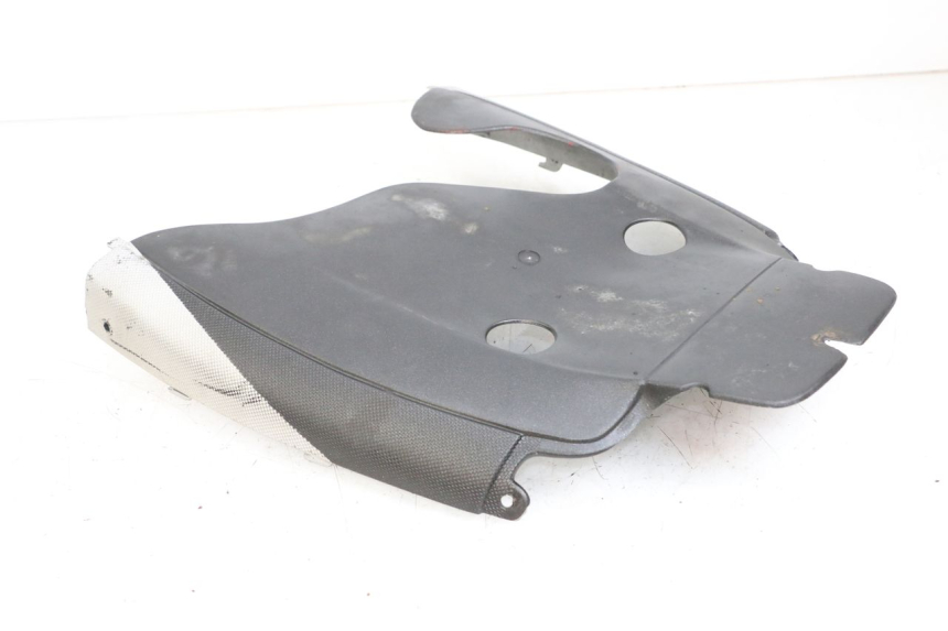 photo de PRZEJŚCIE TYLNEGO KOŁA APRILIA SR CARB LC 2T 50 (2004 - 2012) - Zoom stanu zużycia