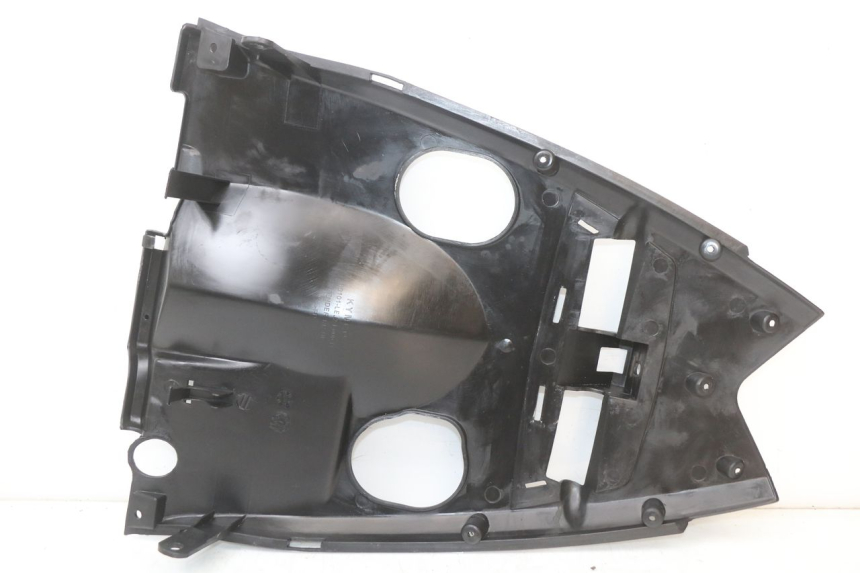 photo de PRZEJŚCIE TYLNEGO KOŁA KYMCO SUPER 8 4T 50 (2021 - 2024) - Zbliżenie techniczne