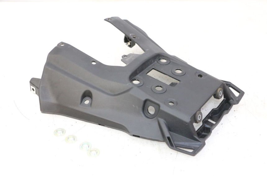 photo de PRZEJŚCIE TYLNEGO KOŁA YAMAHA TRACER 7 700 (2020 - 2024) - Zbliżenie techniczne