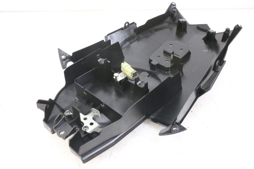 photo de PRZEJŚCIE TYLNEGO KOŁA KAWASAKI VERSYS ABS 650 (2015 - 2018) - Zbliżenie techniczne