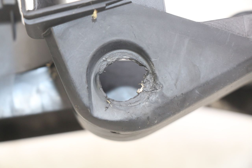 photo de PRZEJŚCIE TYLNEGO KOŁA HONDA VISION NSC R 50 (2013 - 2015) - Inny kąt widzenia