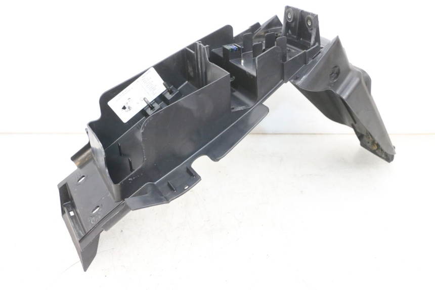 photo de PRZELOT TYLNEGO KOŁA DAELIM VJ ROADWIN FI 125 (2008 - 2017) - Zbliżenie techniczne