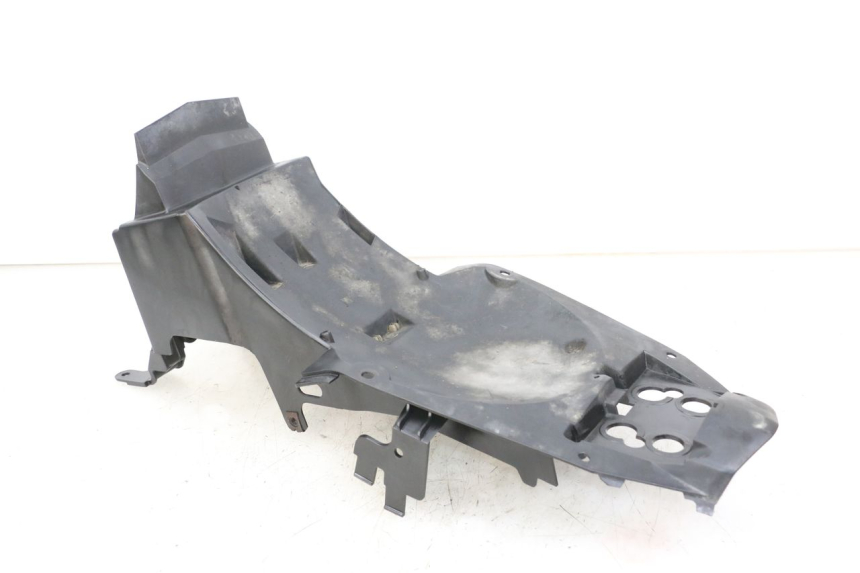 photo de PRZEJŚCIE TYLNEGO KOŁA YAMAHA XJ6 ABS 600 (2008 - 2016) - Zbliżenie techniczne