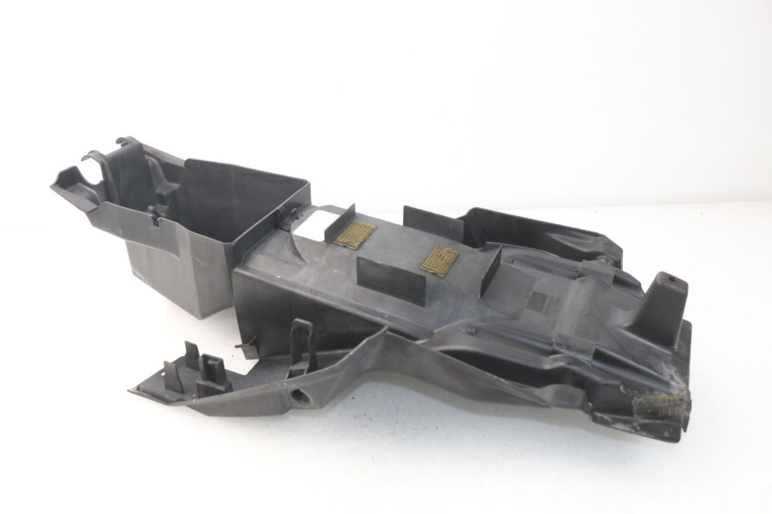 photo de PRZEJŚCIE TYLNEGO KOŁA HONDA XLV VARADERO 125 (2000 - 2006) - Zbliżenie techniczne