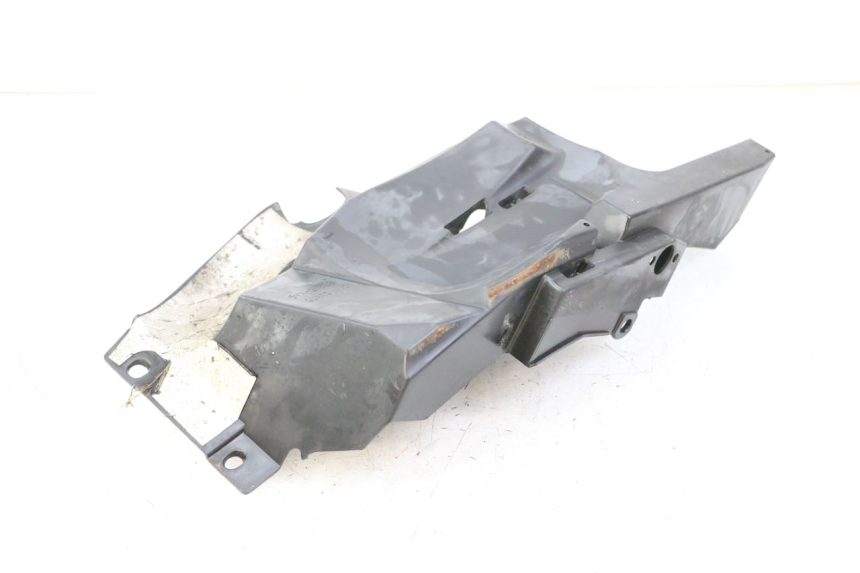 photo de PRZEJŚCIE TYLNEGO KOŁA YAMAHA FZ6 FAZER S2 600 (2007 - 2011) - Zbliżenie techniczne